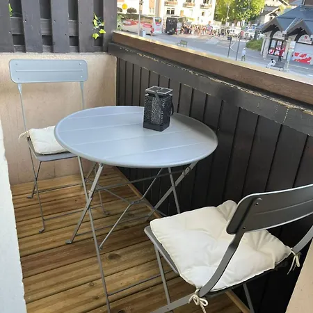 Pretty 27m With Beautiful Views Of The Mont Blanc *